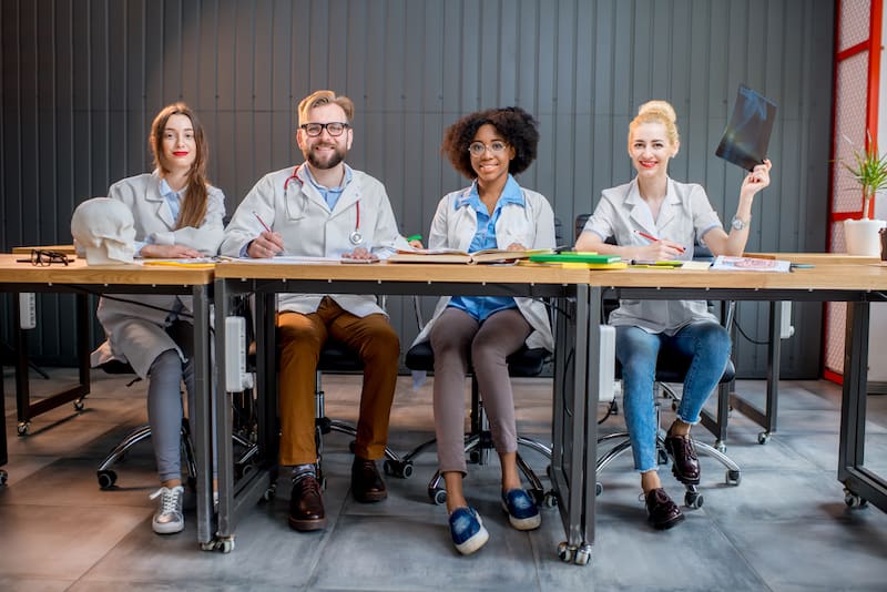 how to become a doctor in australia
